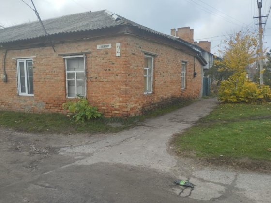 Частина будинку в центрі міста Кобеляки (ідеально для бізнесу) Кобеляки