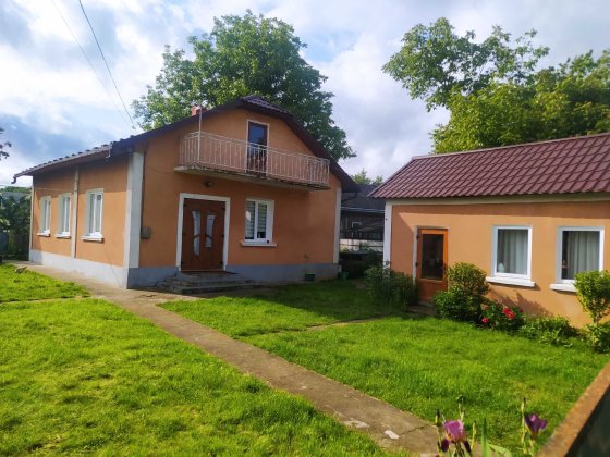Продам господарство в Мамаївцях . (Власник) Чернівці