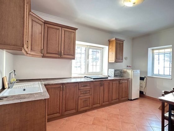 Будинок зі зручностями, в.Цецинська ,3 кімн, 74 кв.м, 6 соток землі Черновцы