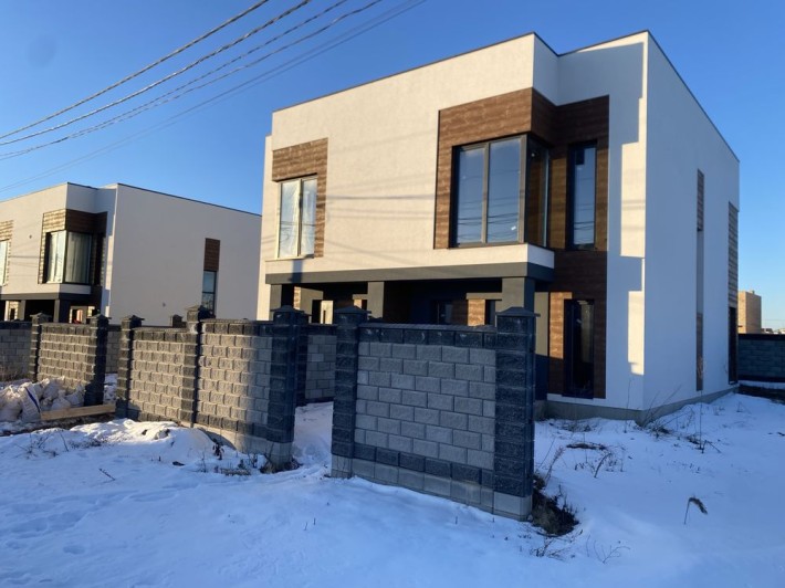 Продаж котеджу біля Щасливого - фото 1