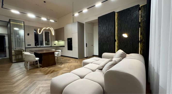 Котедж з ремонтом повністю укомплектований, стеля 4м!міські мережі‼️ - фото 1