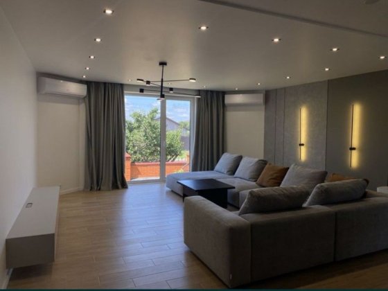 Цегляний будинок із сучасним ремонтом, 563376 Черкаси