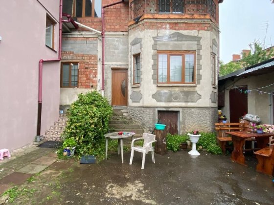Продаж будинку в самому центрі міста | 108 м² Чернівці