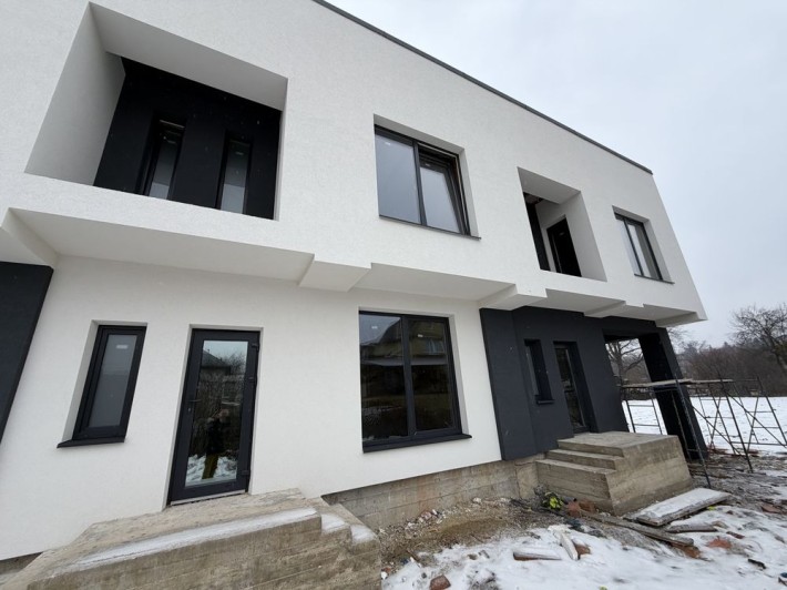 Таунхауси на Роші - фото 1