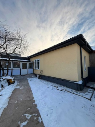 Продаж частини будинку в тихому центрі - фото 1