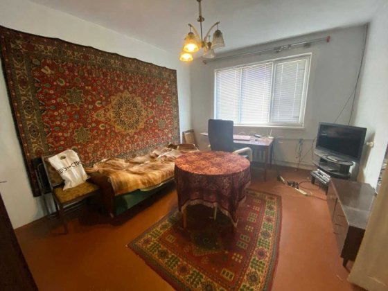 Частина будинку, 3 кімнати, 2 гаража, район Можайського Черкассы