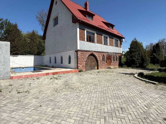 Продається триповерховий будинок із мансардою! Район Роща Чернівці