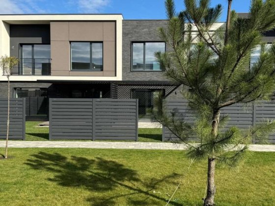 Найякісніші таунхауси без ремонту район КВАРЦ Черновцы