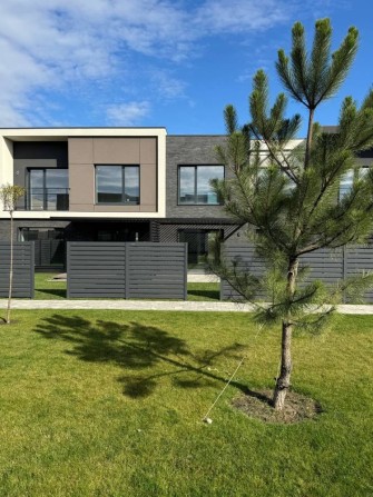 Найякісніші таунхауси без ремонту район КВАРЦ - фото 1