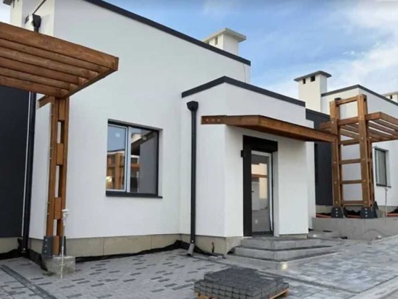 Продам одноповерховий котедж! Без комісії для покупця!!! Ровно