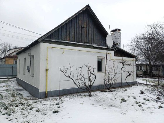 Затишний кутовий будинок у м. Черкаси, вул. Нечуя Левицького Черкаси