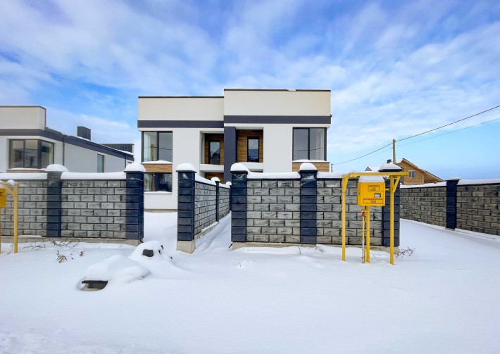 Готовий котедж (дуплекс) по вул.Серпанкова - фото 1