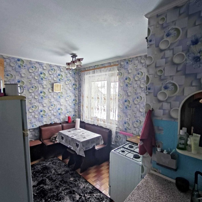 Приватний будинок в тихому провулку біля Просп. Хіміків - фото 1