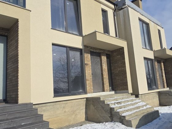 Таунхаус зданий в експлуатацію. ЄОселя, ЄВідновлення Черновцы