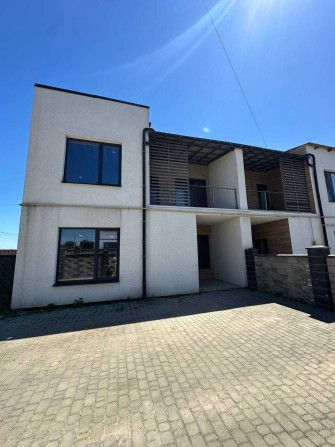 Продаж котеджу на Щасливому - фото 1