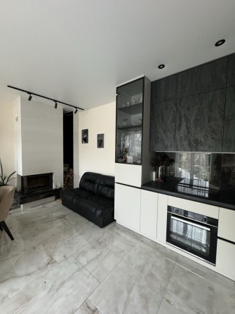 Котедж в центральній частині міста - фото 1