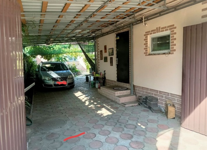 Продам часть дома.+дом 35 КВ.м.в одном дворе. - фото 1