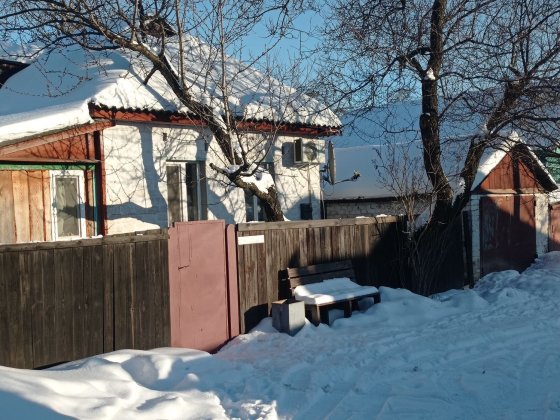 Окремо розташований будинок. 5сот. землі, є-ВІДНОВЛЕННЯ . Чернігів