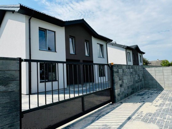 Продаж котеджів на Гідропарку! Рівне