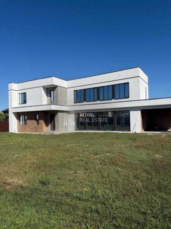 Продаж Будинок 220м2 5кімн 2пов Осокорки 20кВт - фото 1