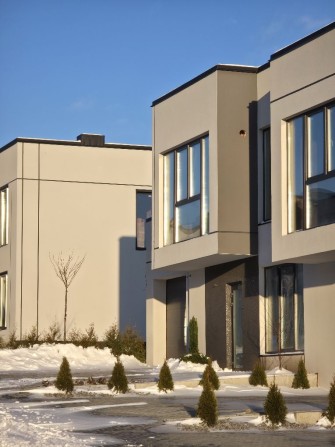 Продається крайній таунхаус 5 км від ТЦ Майдану. - фото 1