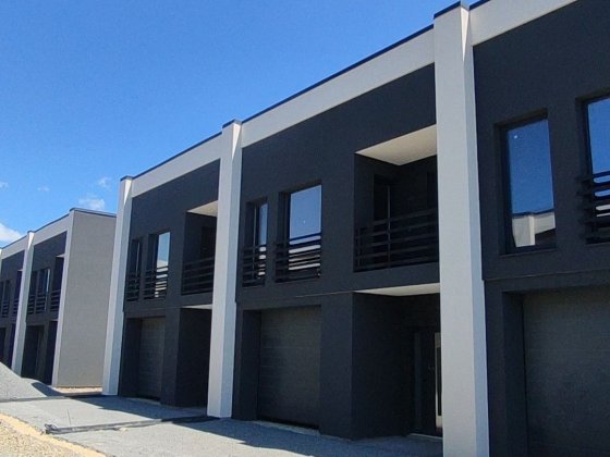 Продаж Танхаусу з гаражем в районі "КВАРЦ", Чернівці Чернівці