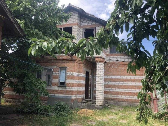 Продається 1/2 частина будинку в с. Гожули - фото 1