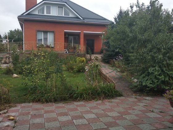 Продам дом с.Песчаное почти город. Песчаное