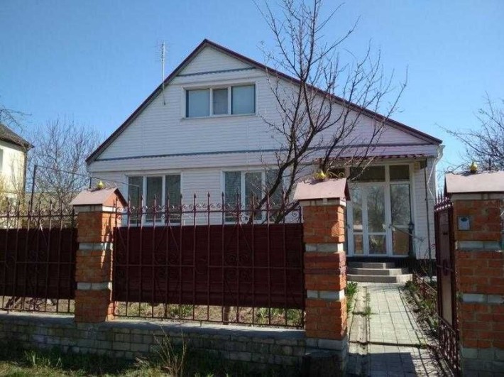 Продається цегляний, двоповерховий будинок в с.Мачухах - фото 1