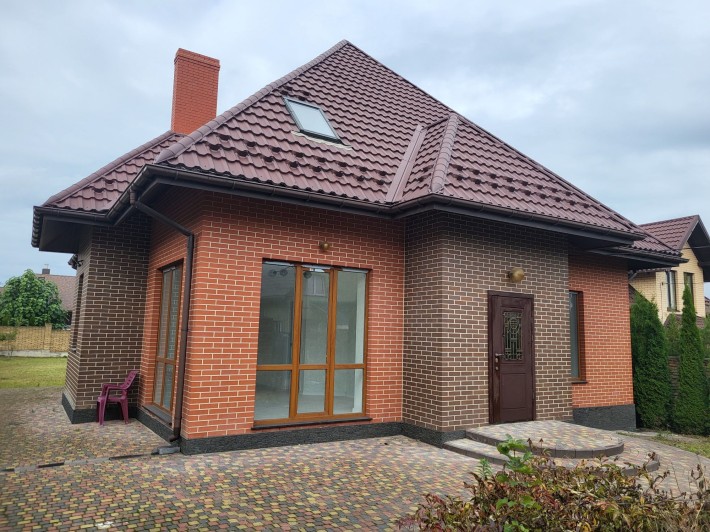 Продам  Новий будинок з ремонтом + ділянка 8 сот - фото 1