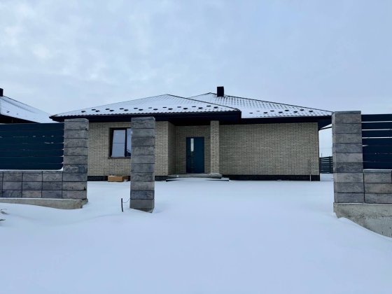 Продам будинок з максимальною комплектацією ! Обаров