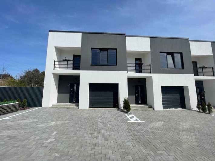 Продам таунхаус в Колоденці під єОселю ділянка 2 сотих Гараж - фото 1