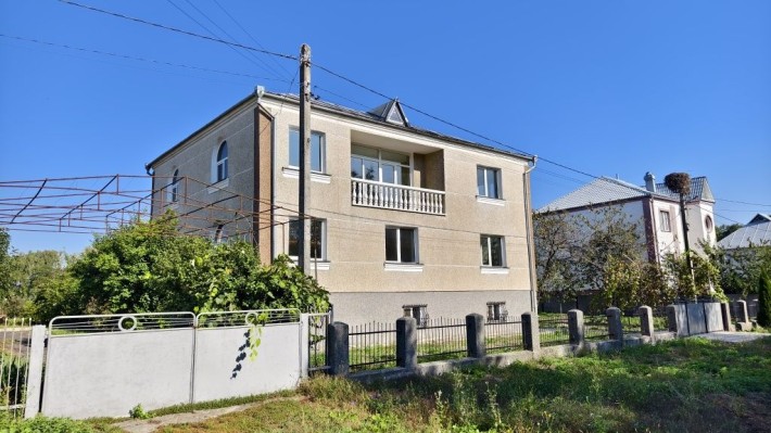 Будинок в Радивилові ( Опарипси) - фото 1