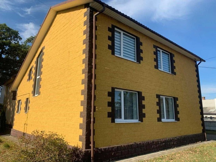 Чудовий мебльований сучасний будинок - фото 1