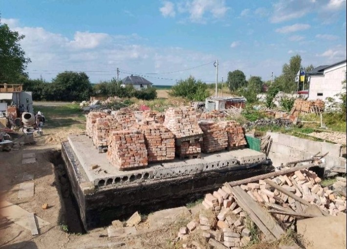 Незавершене будівництво - фото 1