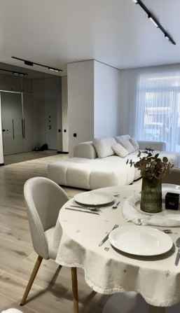 Продається  3 поверховий котедж в Байківцях - фото 1