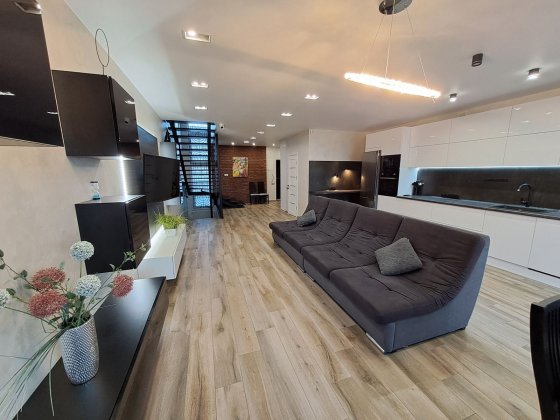 Продаж котеджу в с.Байківці, пров.Б.Хмельницького / Тернопільський р-н Байківці