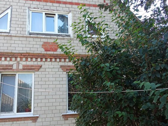 Будинок з усіма комунікаціями.Торг! Нова Водолага