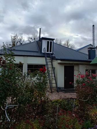 Продам СВОЮ УСАДЬБУ, ДОМ 100 кв.м, хозпомтройки, баня, гаражи. - фото 1