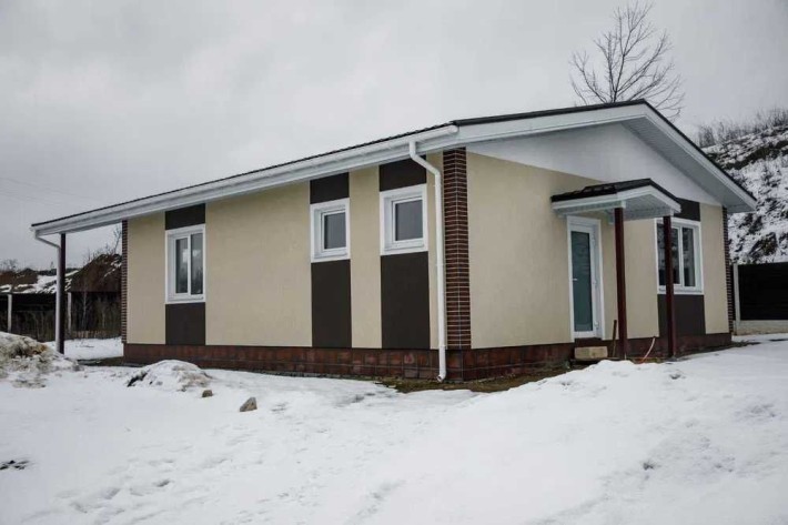 Продажа дома Малая Даниловка под Ваш ремонт - фото 1