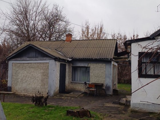 Продається будинок з усіма зручностями та жилою літнею кухнею. Первомайск