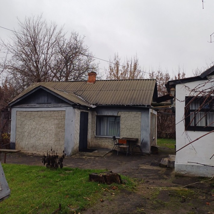 Продається будинок з усіма зручностями та жилою літнею кухнею. - фото 1