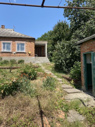 Половина будинку по вул. Автодорівська біля річки - фото 1