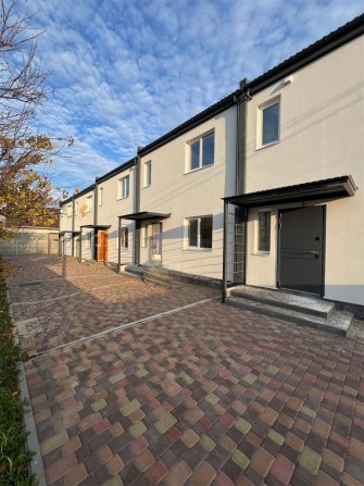 Продається компактний Таунхаус, р-н Д, вул. Зінченка - фото 1