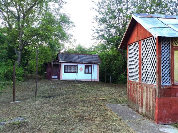 Продаю дачний участок з будинком - фото 1