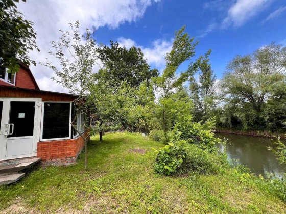 В передмісті Чернігова будинок дача новобудова Чернігів