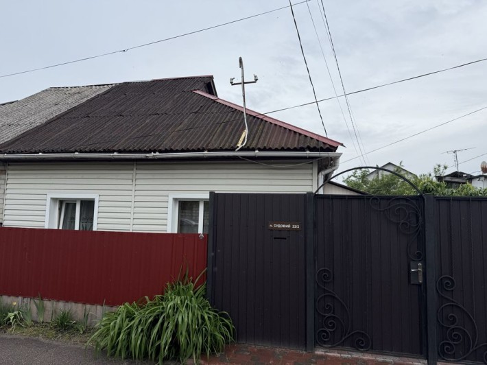 Терміновий продаж 1/2 будинку (Центр) - фото 1