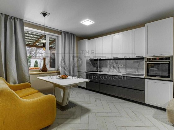 Продажа дома, таунхаус, Славутич, Осокорки Киев