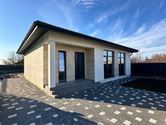 Продаж 1-поверхового будинку 128 м² на ділянці 6,3 сотки Ужгород