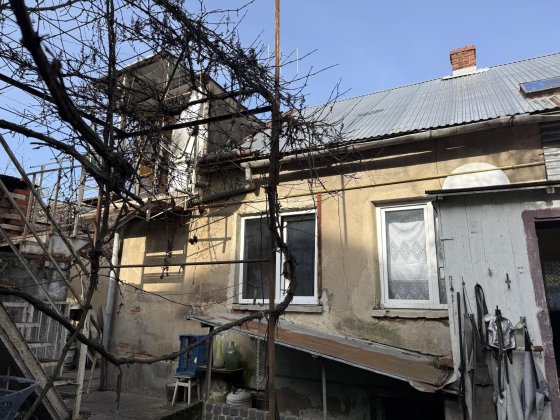 Будинок, район в. І. Франка, 7 сот Ужгород